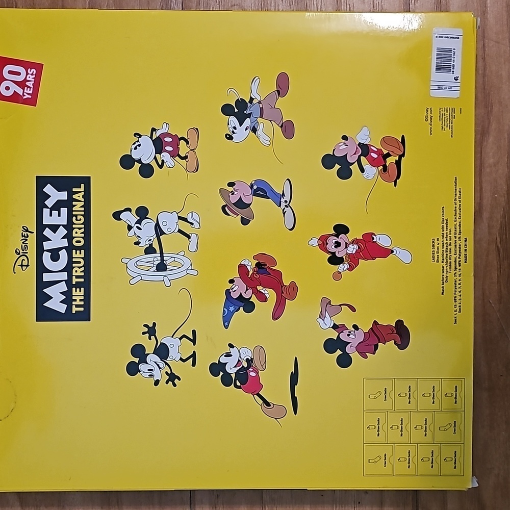 NEW Disney Mickey Mouse 90 Years Women’s 12 Days of Socks Gift Set – Size 4–10 - Picture 3 of 3